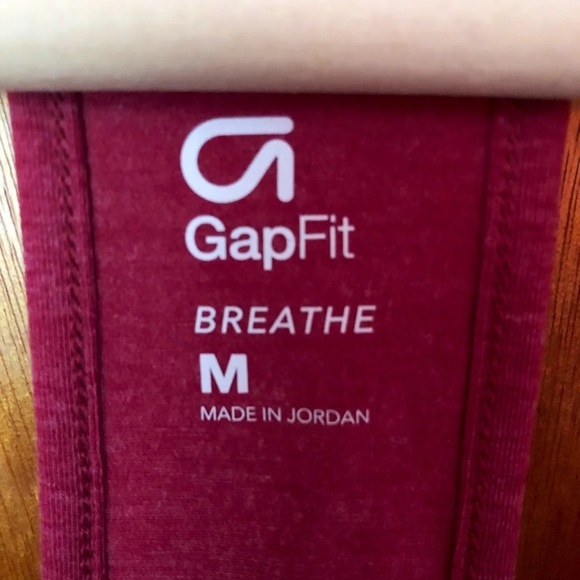 Gap Breathe banded hem tank. Size M. GUC. - Picture 3 of 3